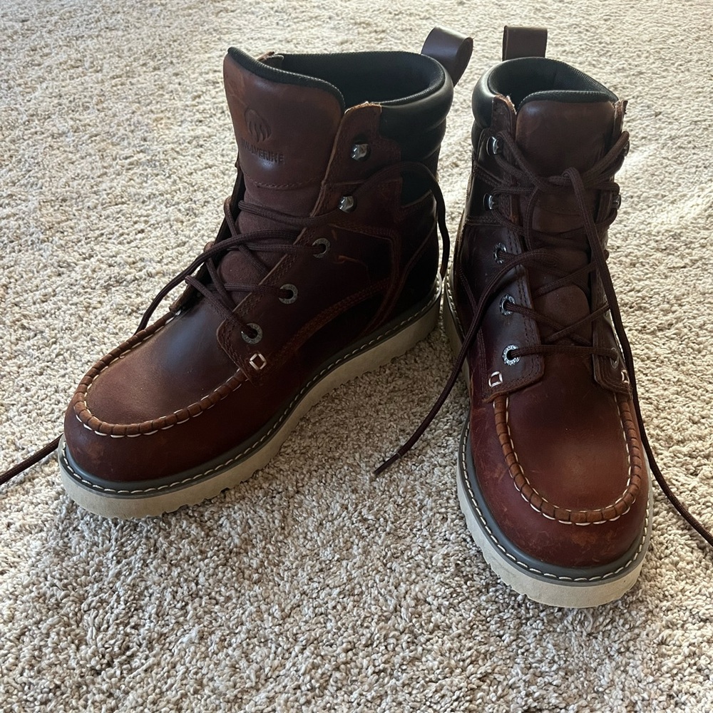 Wolverine Trade Wedge 6 Moc-Toe Work Boot - Rust

Size:             8 (US)